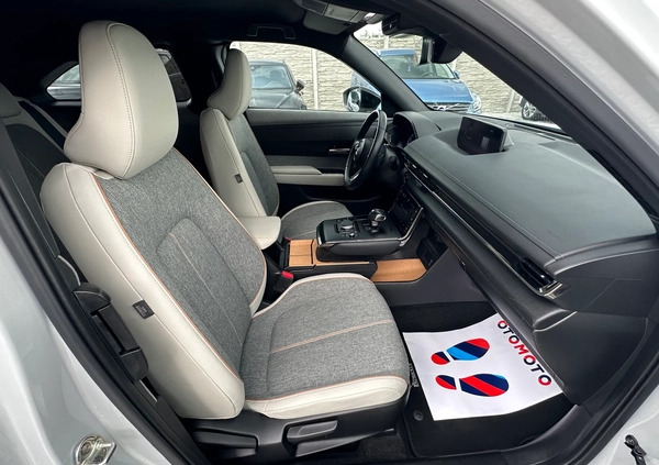 Mazda MX-30 cena 87990 przebieg: 11000, rok produkcji 2020 z Jaworzyna Śląska małe 781